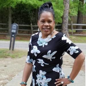 Meet your Posher, Wyvette